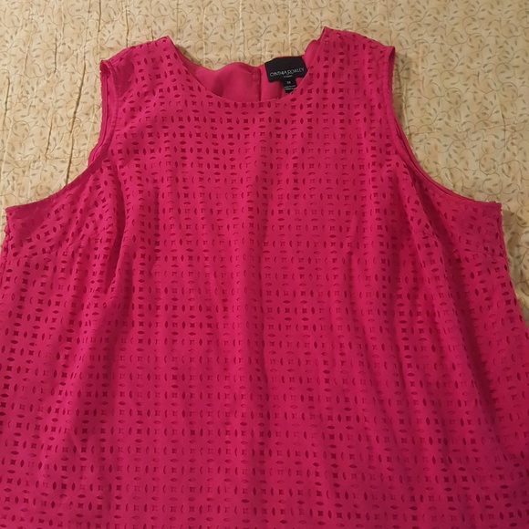 Cynthia Rowley Woman Fuchsia Blouse, size 3X - Picture 6 of 6